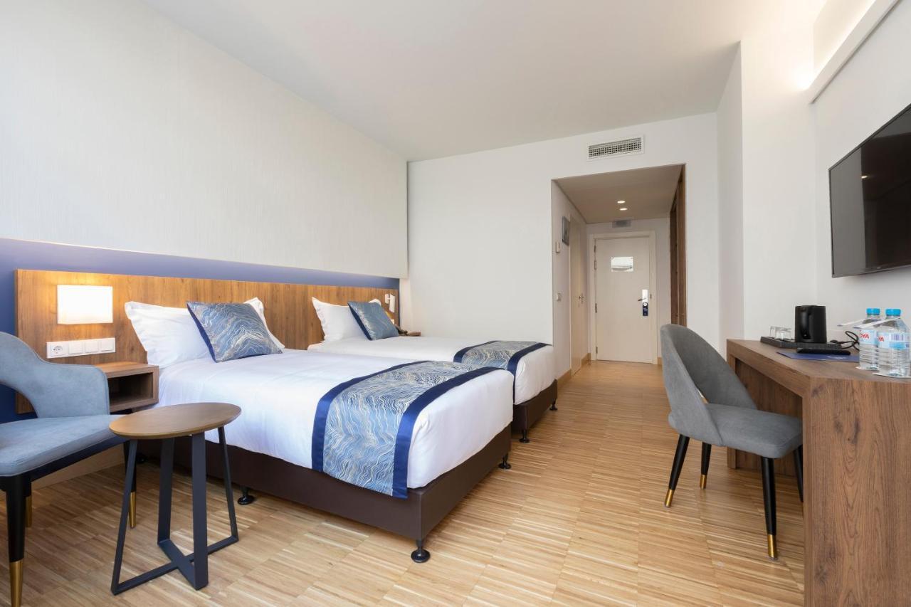 Hotel Villa Odon Villaviciosa de Odón Екстериор снимка