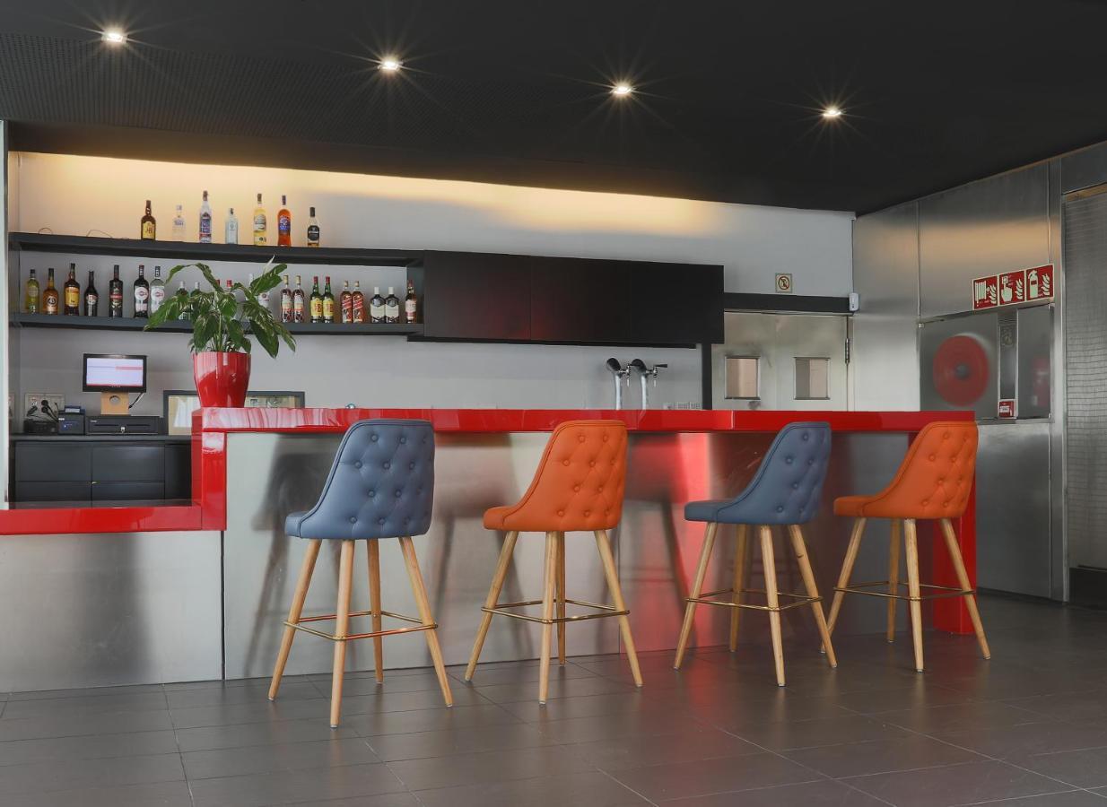 Hotel Villa Odon Villaviciosa de Odón Екстериор снимка